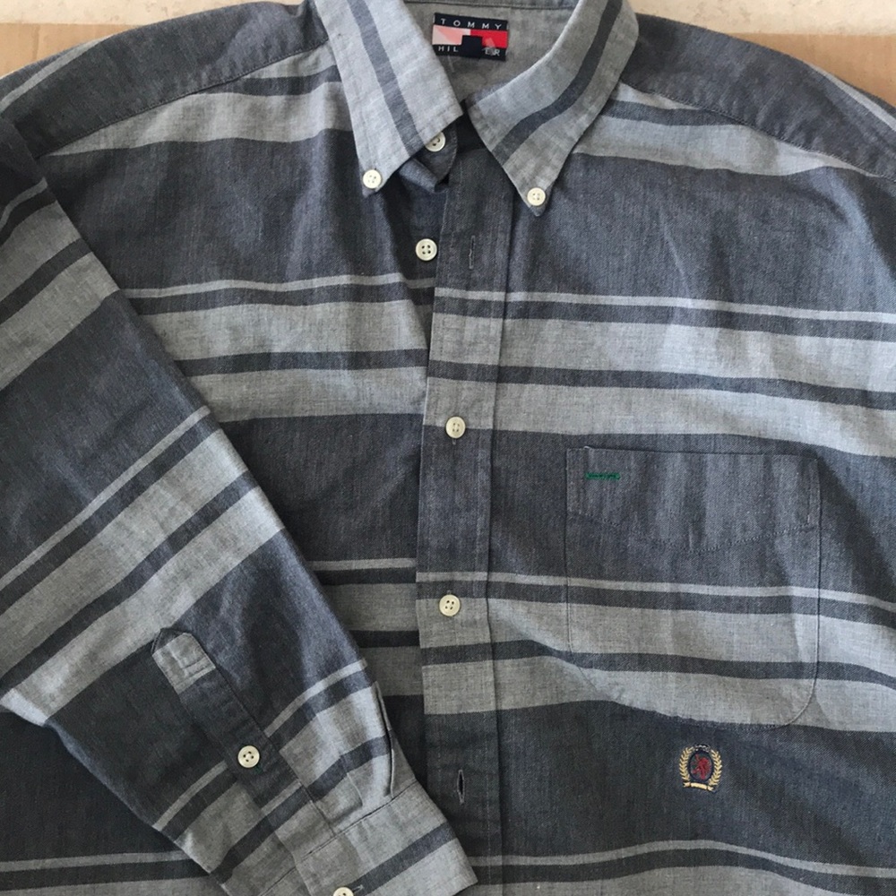 Tommy Hilfiger Men’s button up shirt Large